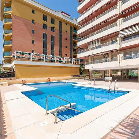 797holiday Rentals- Piso Contemporaneo Frente Al Mar Торремолінос