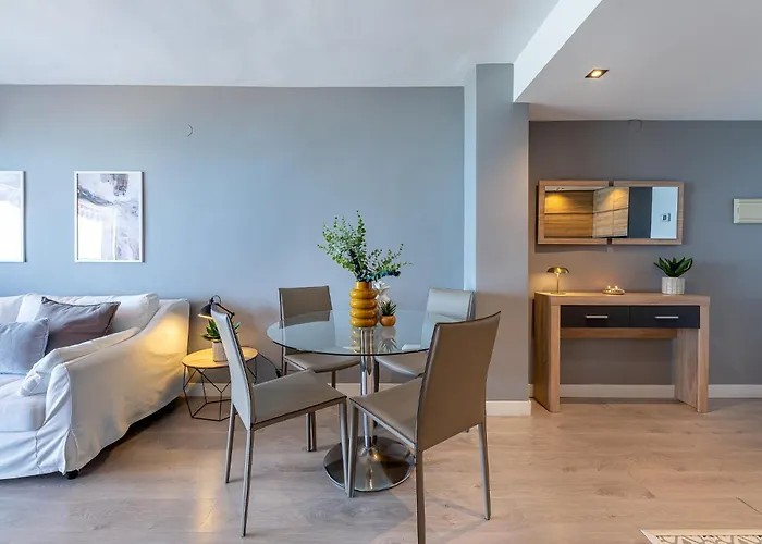 Appartamento 797holiday Rentals- Piso Contemporaneo Frente Al Mar Torremolinos